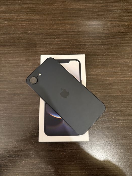 Iphone 16e com quase 5 anos de garantia