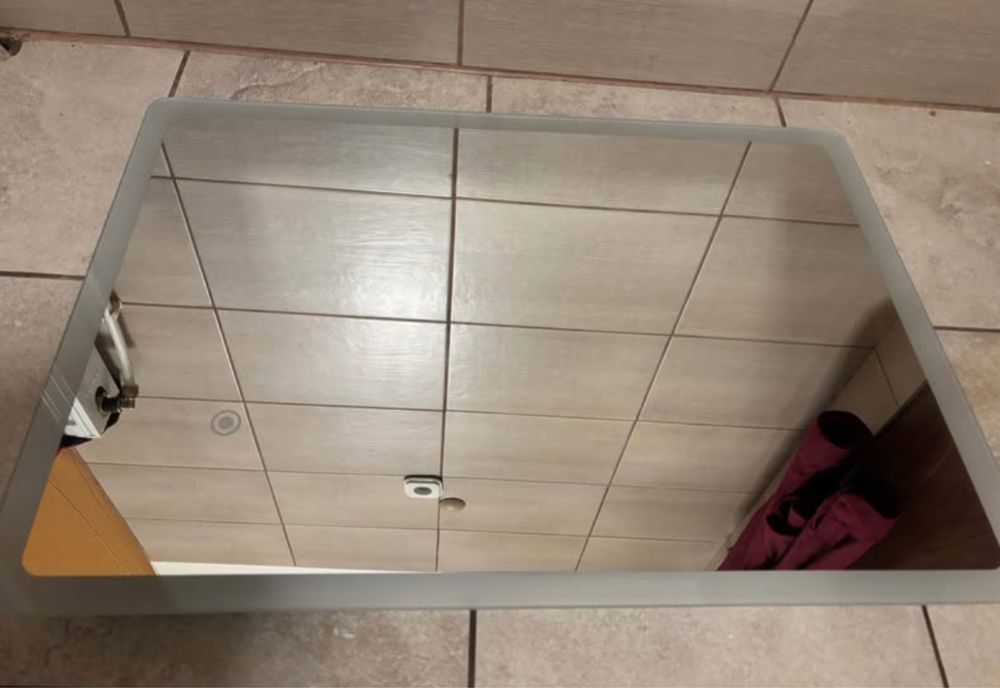 Lustro lazienkowe 70x50 led