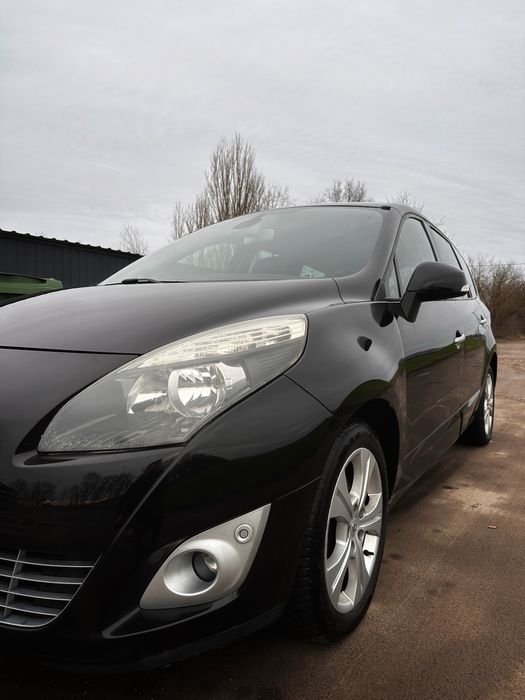 Renault Grand Scenic 2010