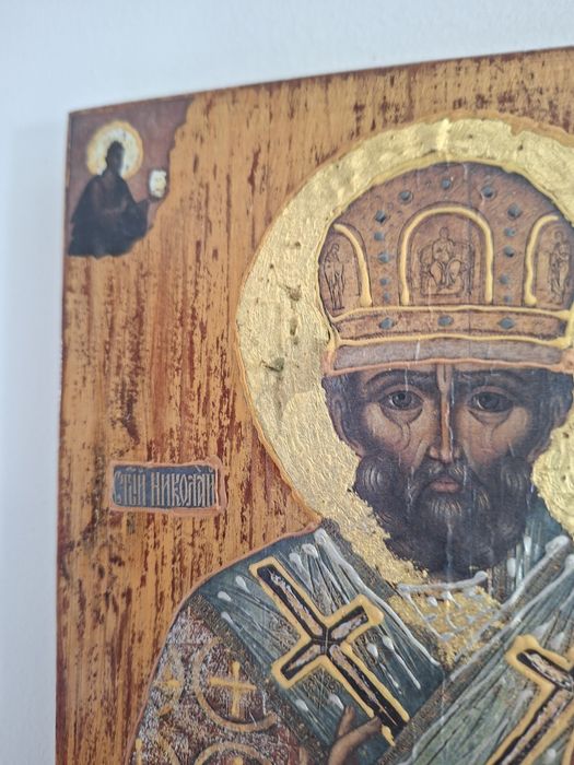 Piękna ikona na drewnie