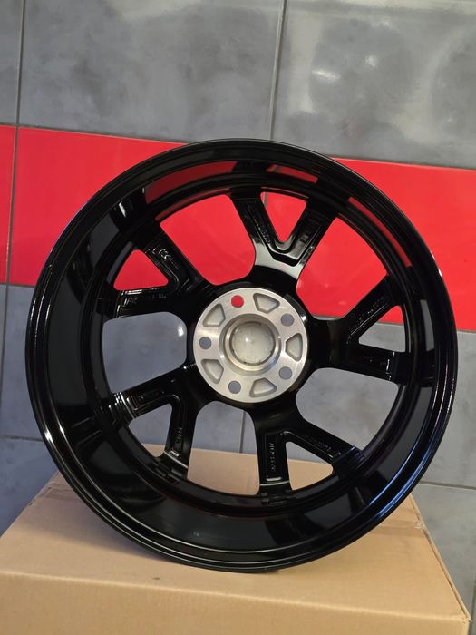 Felgi 17" 5x114,3 Renault Kadjar Captur  Megane Talisman Arkana Świdni