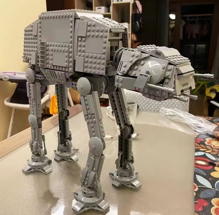 Конструктор космический робот АТ-ТЕ Heavy Assault Walker  1376шт Lego