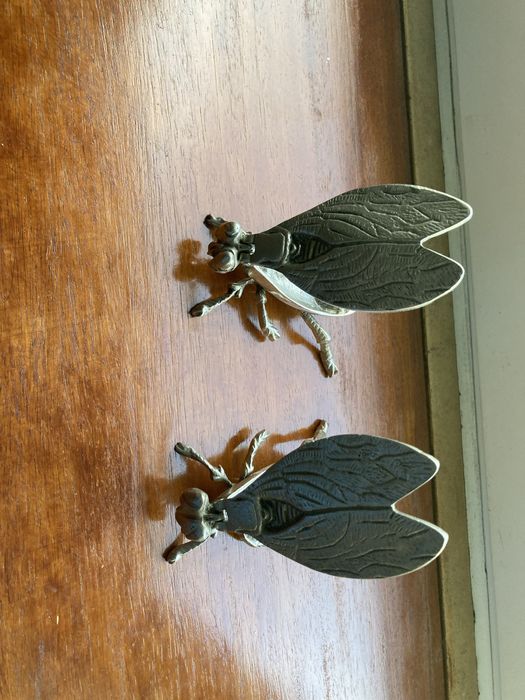 Cinzeiros antigos em bronze