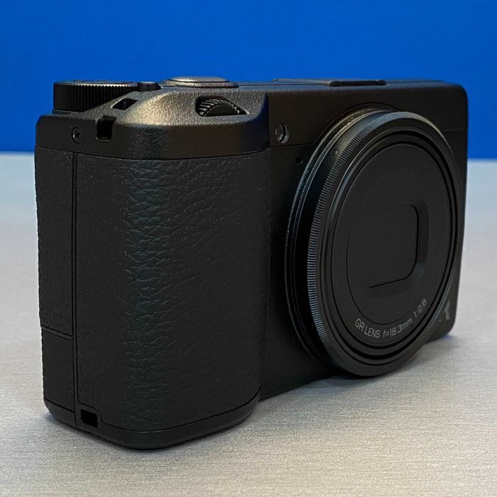 RICOH GR III HDF (24.2MP) - NOVA - 3 ANOS DE GARANTIA