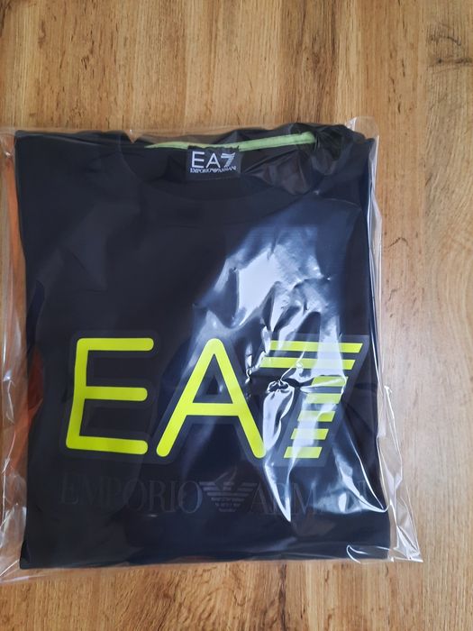 Emporio Armani bluza damska 100% oryginalna! roz.L, czarna