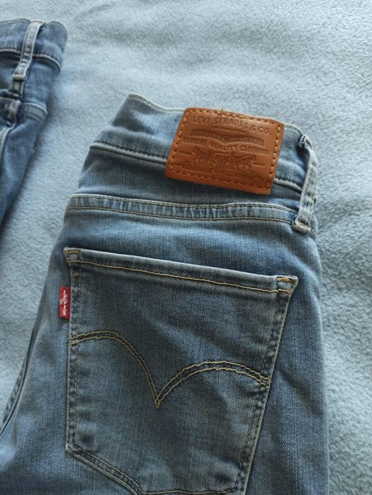 Levis Оригінал  жіночі джинси 710 super skinny 27