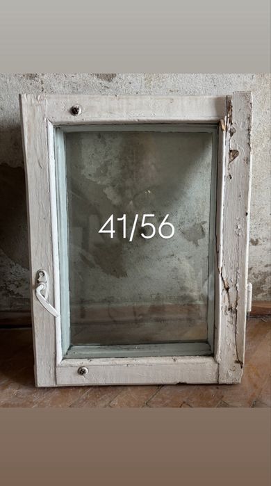 Віддам деревяні вікна і двері на балкон