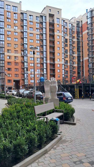 Вільна.Центр ЖК "Яровиця"погодинно,подобово