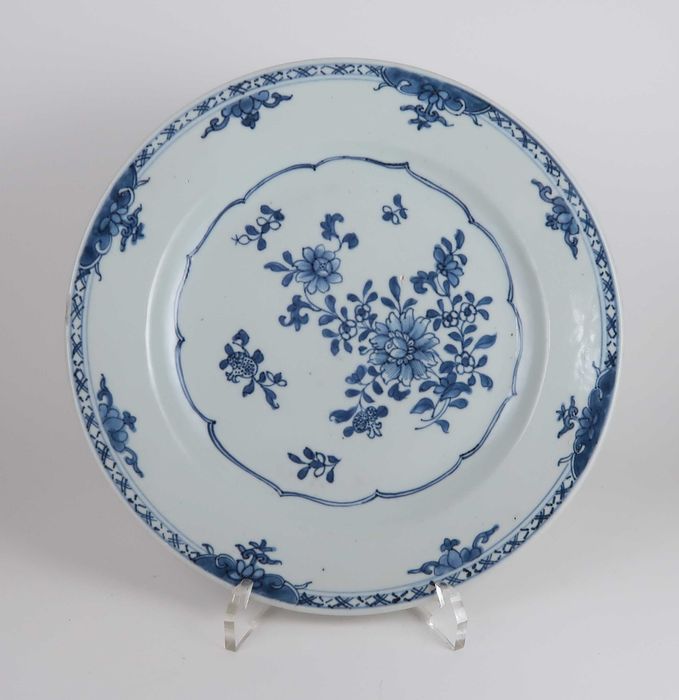 Par de pratos porcelana azul e branca da China Séc. XVIII