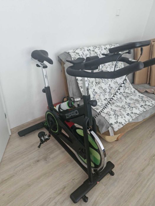 Rower spinningowy Zipro Holo 2