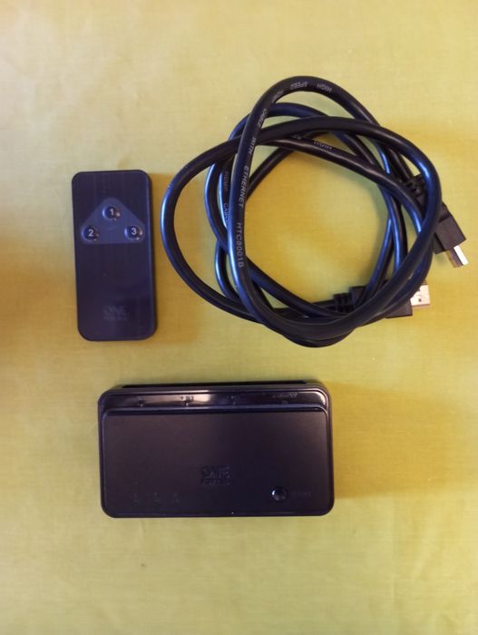 Adaptador HDMI com 4 portas e comando64309668914817125