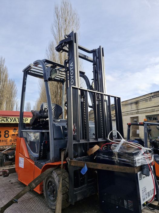 Навантажувач електричний Toyota НОВА АКБ ЕЛЕКТРО погрузчик Тойота