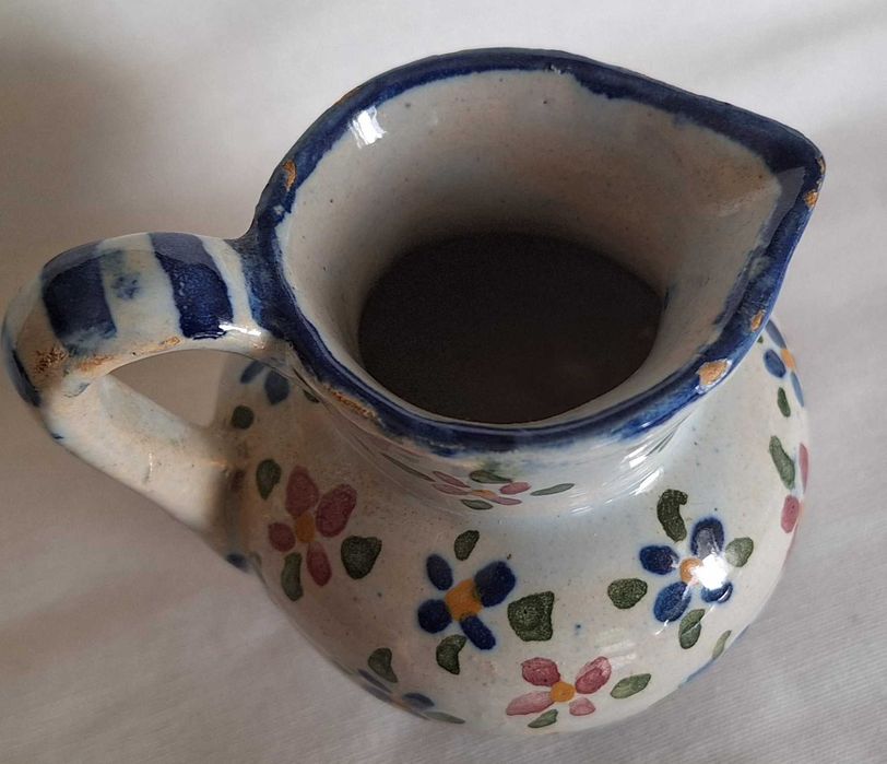 Jarrinha de faiança de Coimbra Autoria Viúva Alfredo Oliveira anos 30