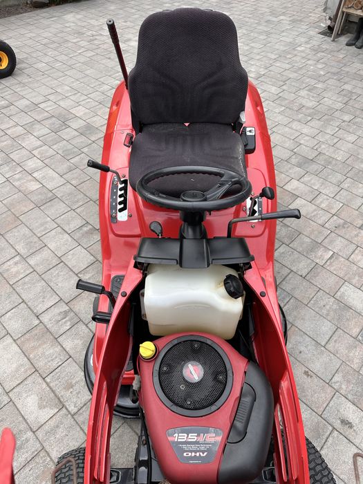 Трактор газонокосарка MTD JE 135 A