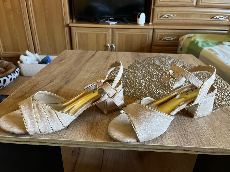 Sandaly damskie rozmiar 38