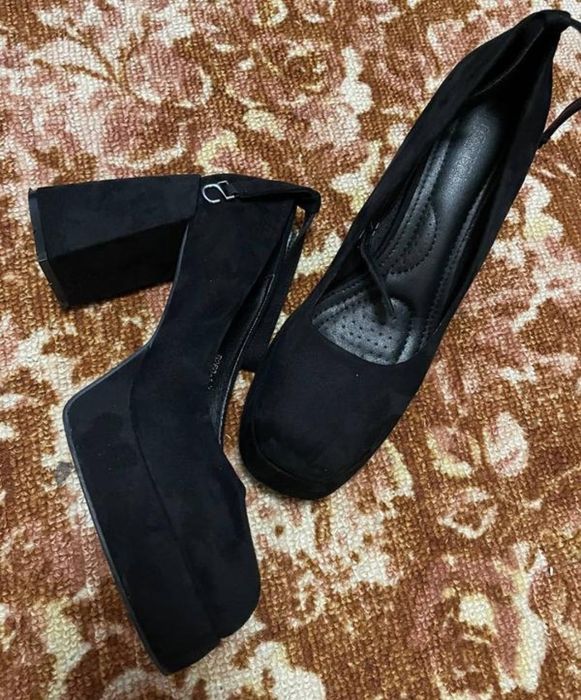 Туфлі жіночі розмір 40(26см)