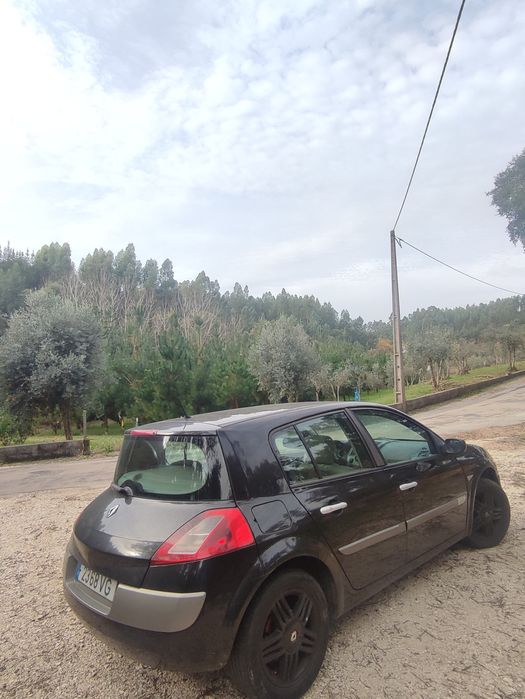 Renault Megane 1.5 foto 3