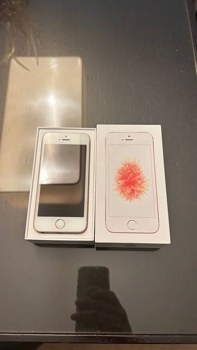 iPhone SE (1nd generation)