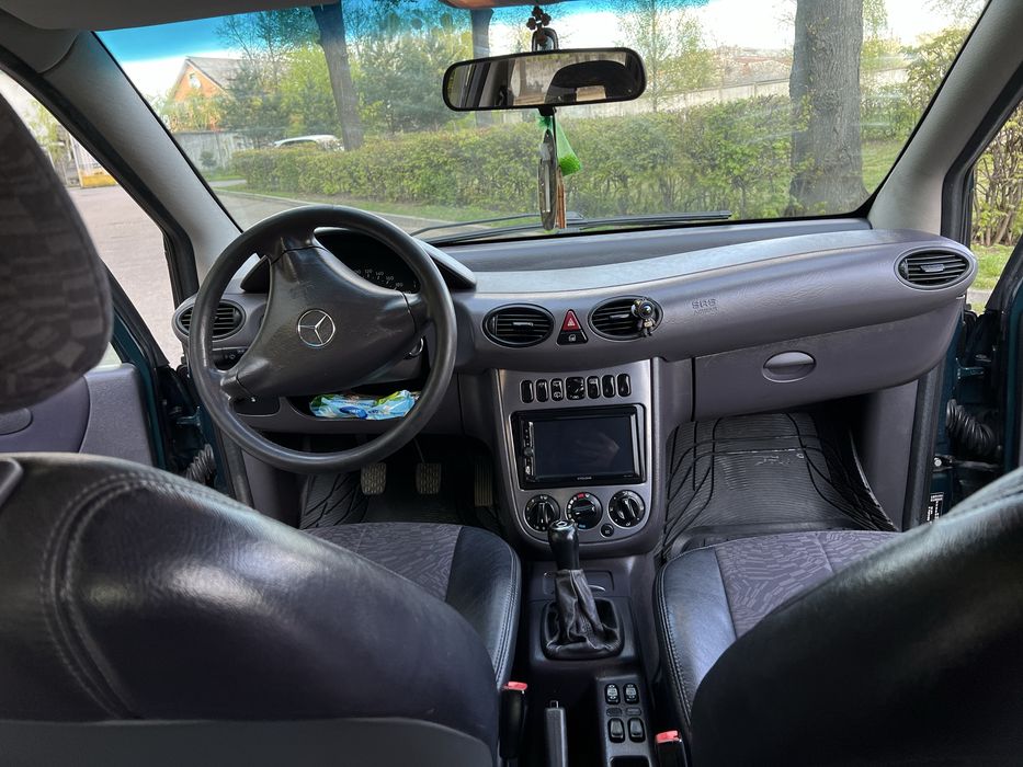 Мерседес w168 2001 року