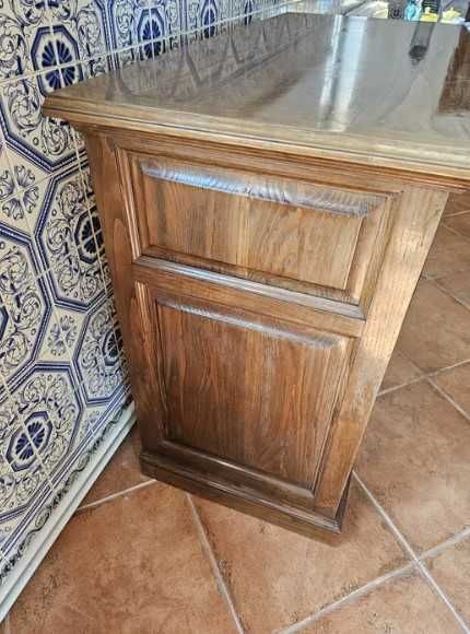 Móvel TV em bom estado