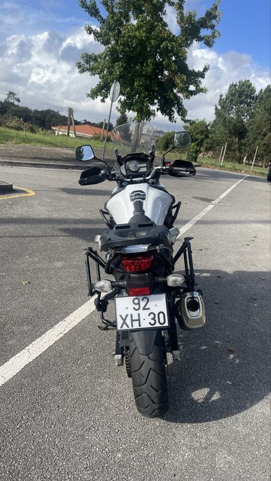 Suzuki v strom 650