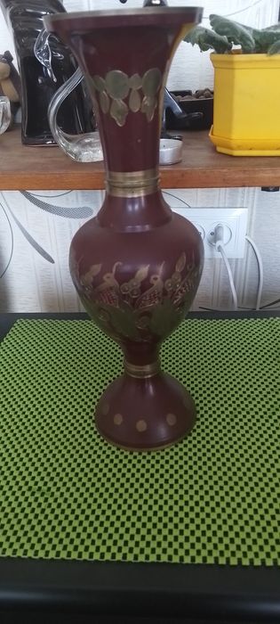 Латунный ваза  и кувшин