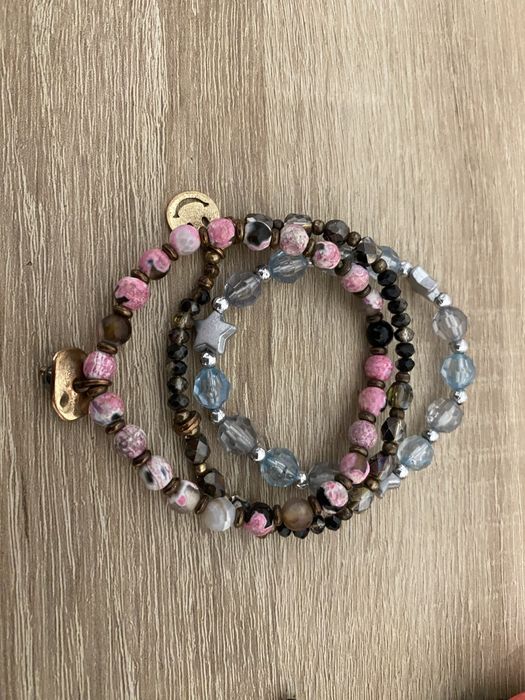 Zestaw trzech bransoletek