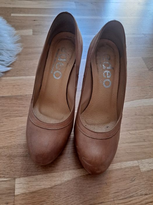 Półbuty skórzane na szpilce