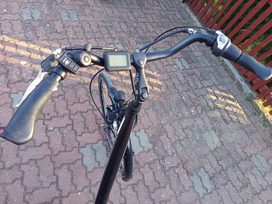 Rower z napędem elektrycznym