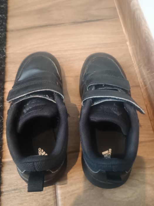 Adidasy adidas na rzepy.