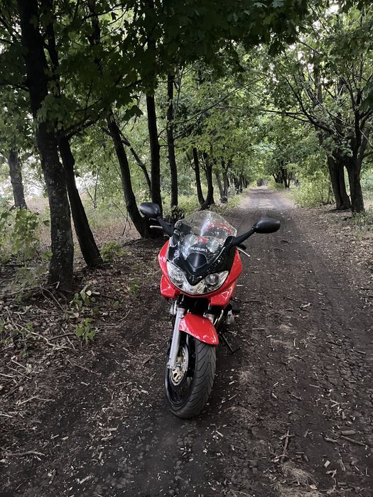 Сузукі Бандит 600s