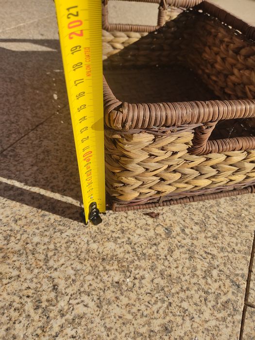 Cesta de vimes para arrumação