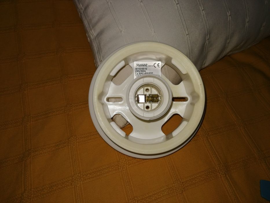 Candeeiro tecto para quarto de criança