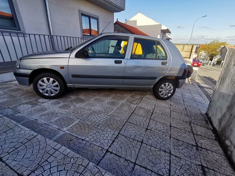 Renault Clio 1.9 D