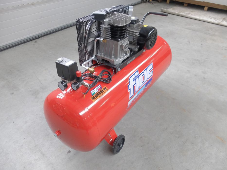 Kompresor tłokowy Fiac 200 L