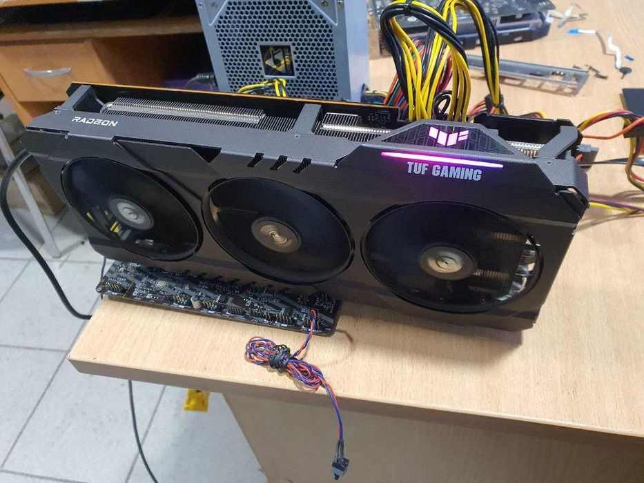 Видеокарта Asus RX 6800 XT TUF Gaming OC 16GB GDDR6 256bit отл сост.