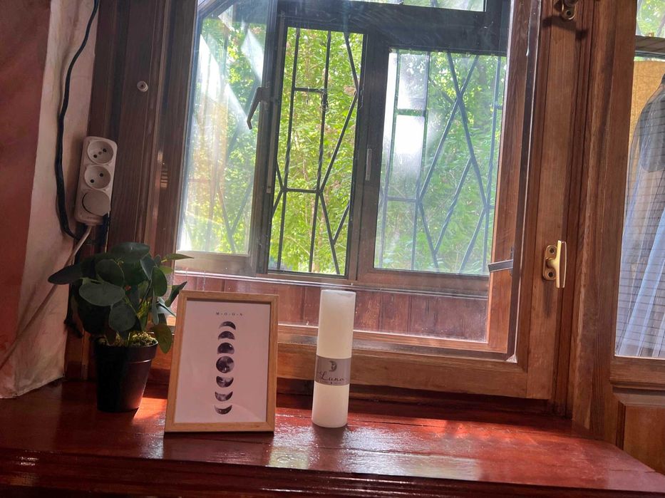 Русановская набережная! Первый этаж! Лучший хостел! 53 грн .