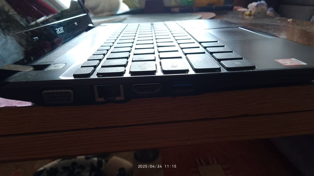 Netbook Acer Aspire v5