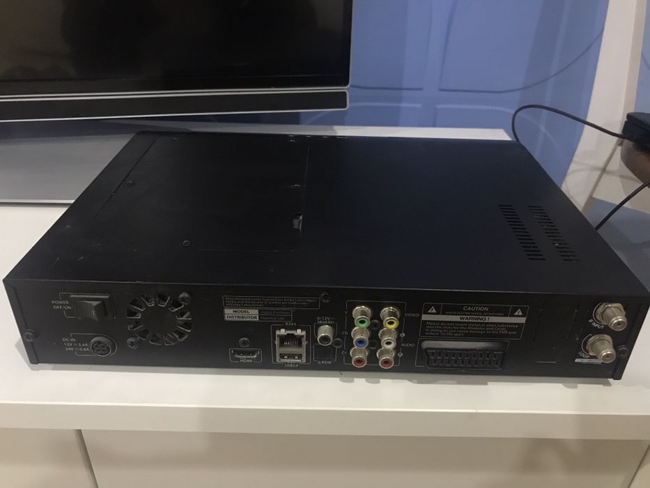 Спутниковый ресивер Azbox Premium HD+