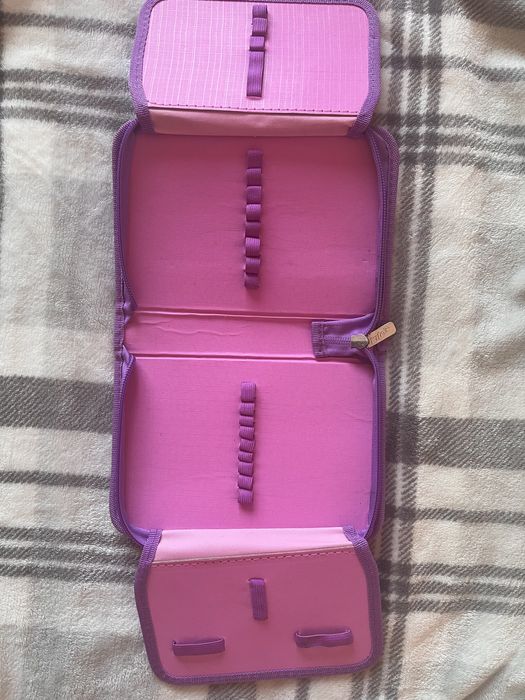 Пенал з котиками