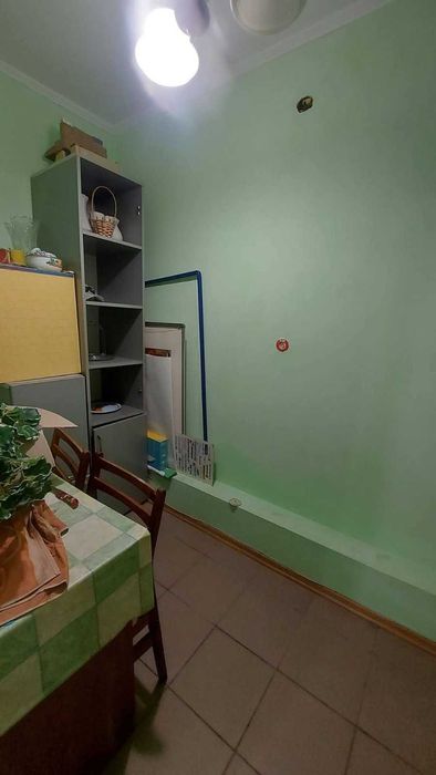 Продаю  приміщення по вул.Грушевського