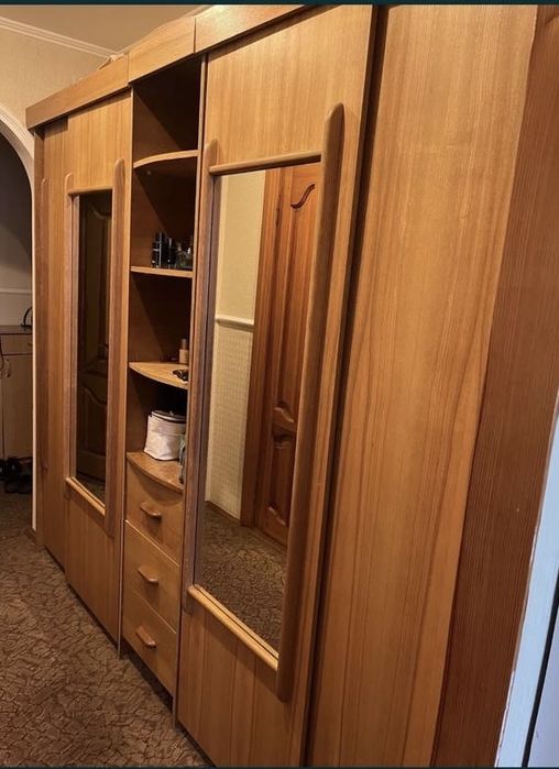 Продам Шкаф купе б/у