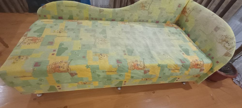 Софа,диван,ліжко м'яке