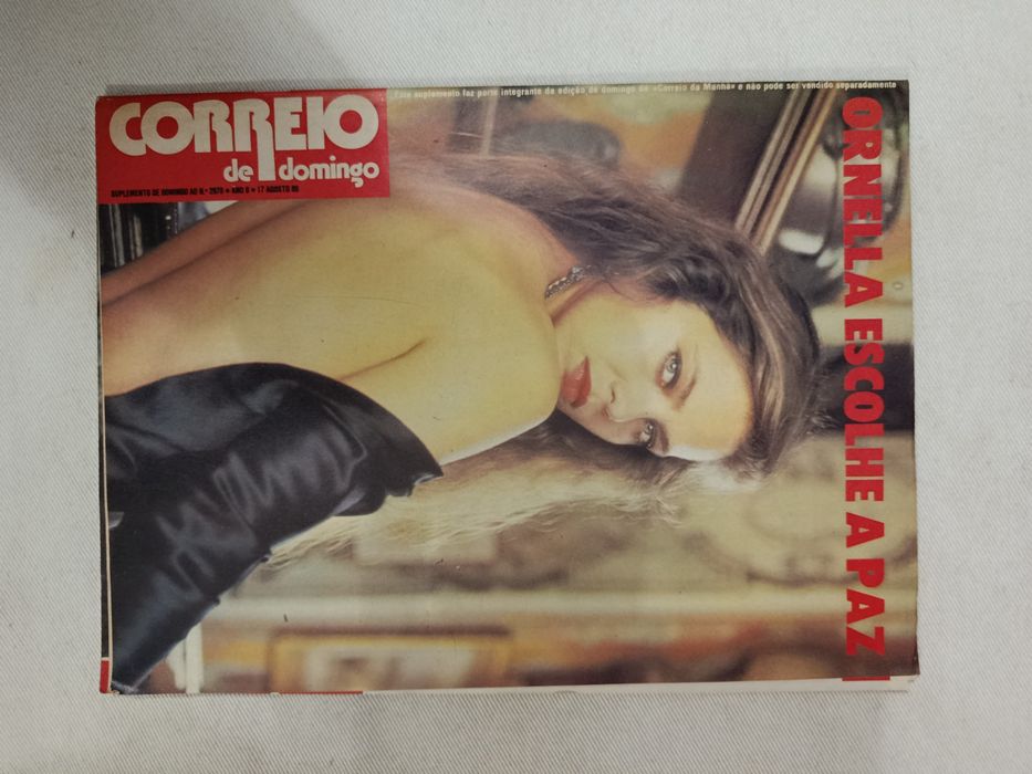Lote de revistas " CORREIO da MANHÃ " e outras