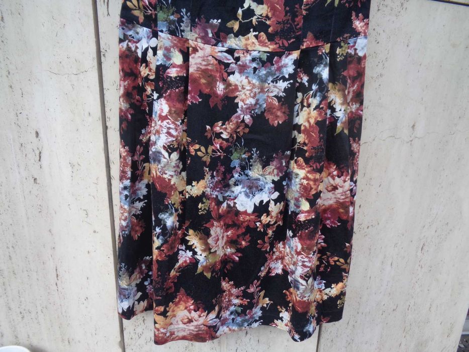 Sukienka damska taliowana - Grey Wolf - rozm. L - Bawełna