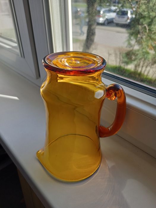 Dzbanek PRL kolor miodowy Warto !!