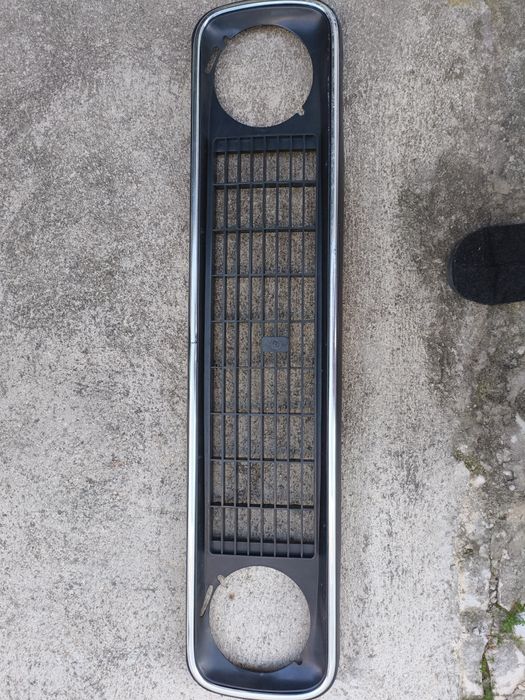 Grelha nova para Renault 4L
