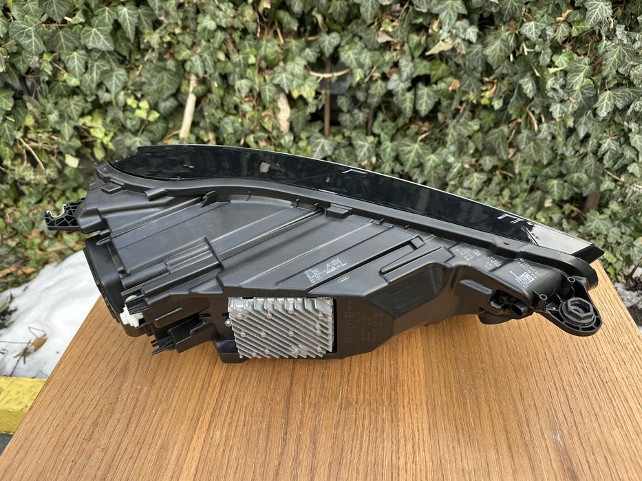 Фара Audi Q5 лiва