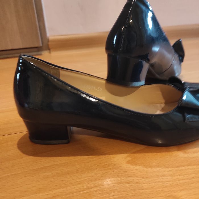Baleriny lakierek granat 39