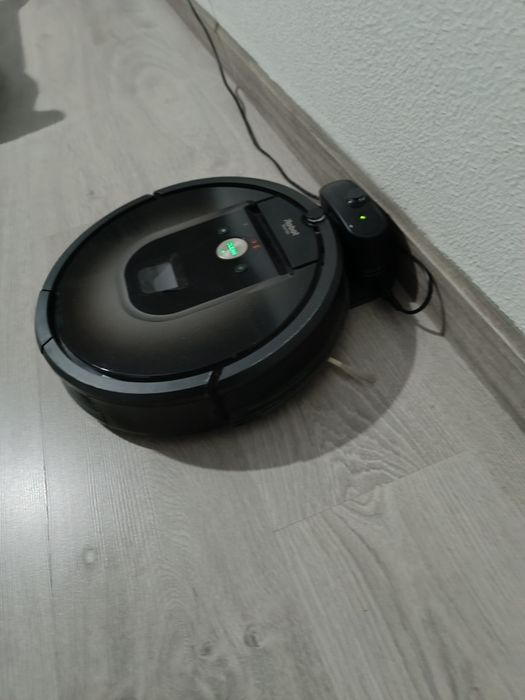 Aspirador robot (iRobot Roomba 980)